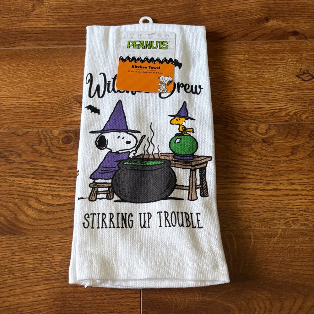 Peanuts Halloween Kitchen Towel - witch's brew Stirring up trouble